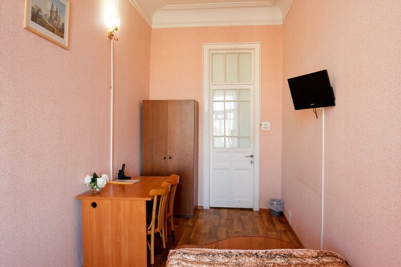 Hotel Guest Rooms On Petropavlovskaya