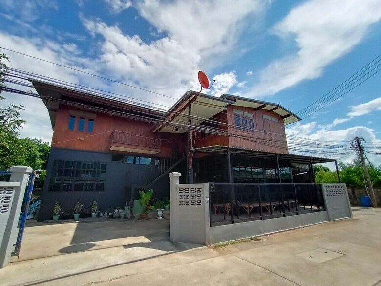 Hotel Just More Boutique Homestay Phrae