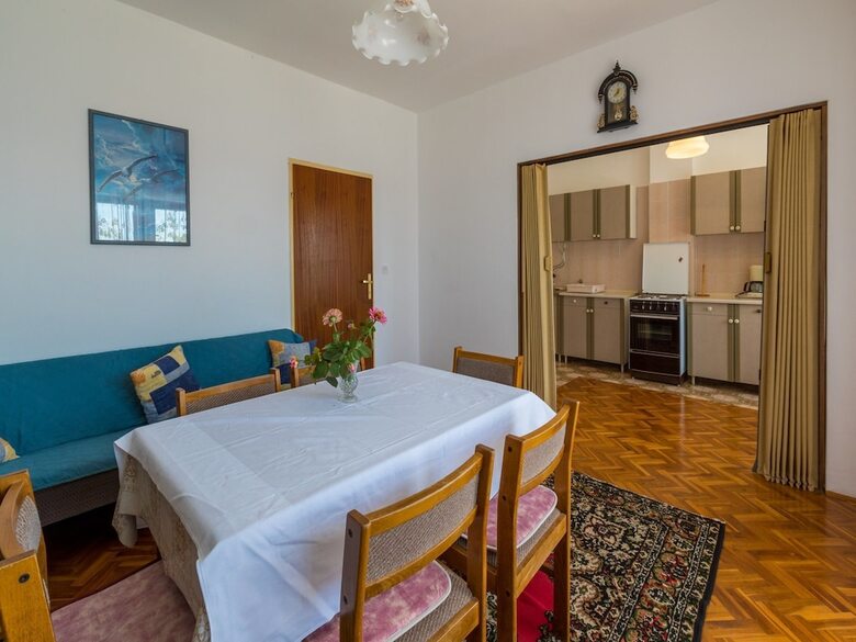 Apartment Klanfar