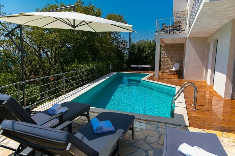 House Villa Jely