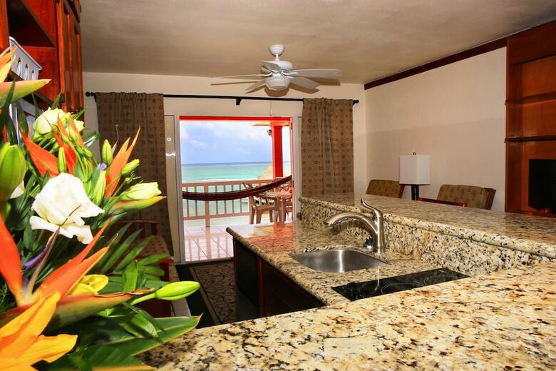 Mayan Princess Hotel
