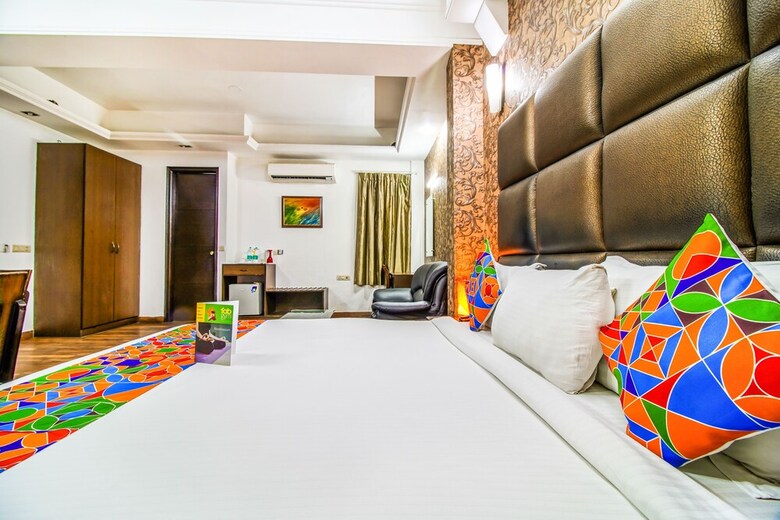 Fabhotel Cameron