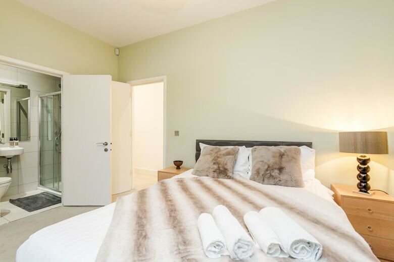 Apartamentos Stylish 3 Bed 3 Bath In Kens High St