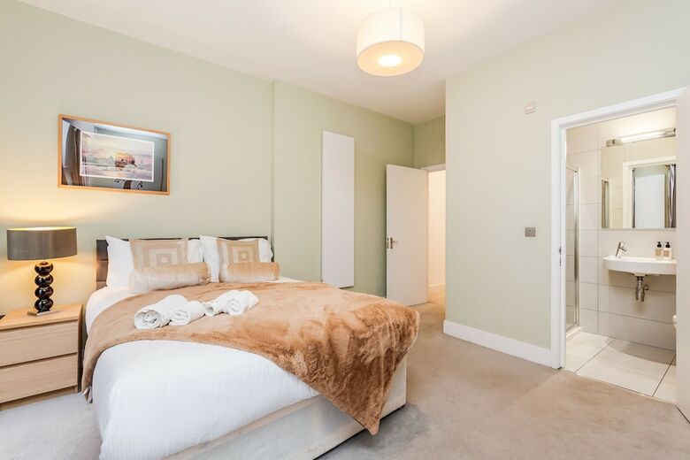 Apartamentos Stylish 3 Bed 3 Bath In Kens High St
