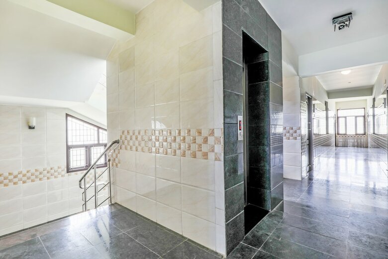 Hotel Fabexpress Pp Residency