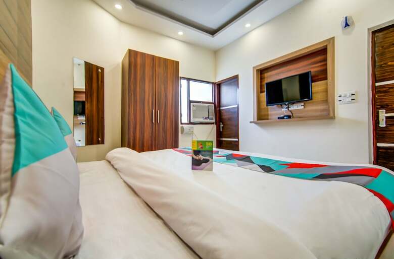 Hotel Fabexpress Prabhat
