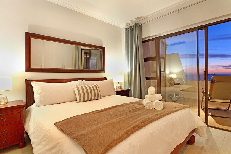 Apartamentos Malata Beach 32