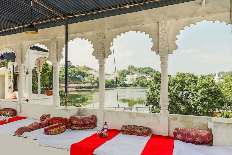 Hotel Fabexpress Mewar Darshan