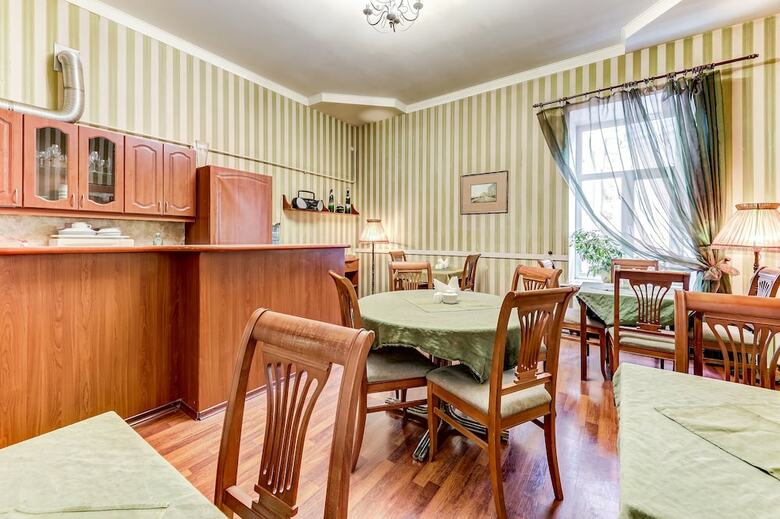 Hotel Guest Rooms On Nevsky Prospekt 47