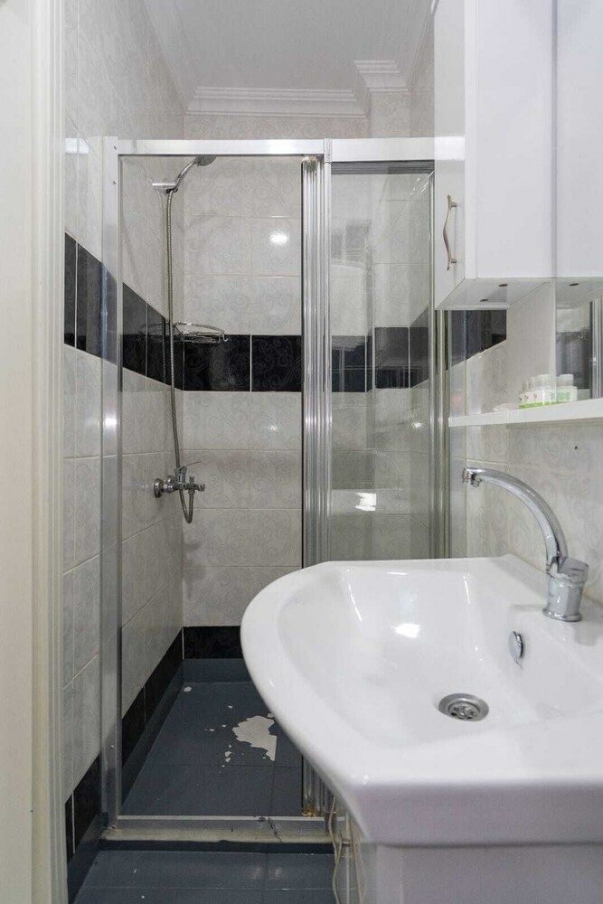 Bicer Hotel