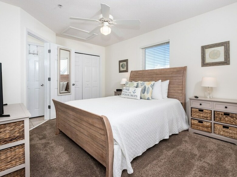 Gulf Island 733