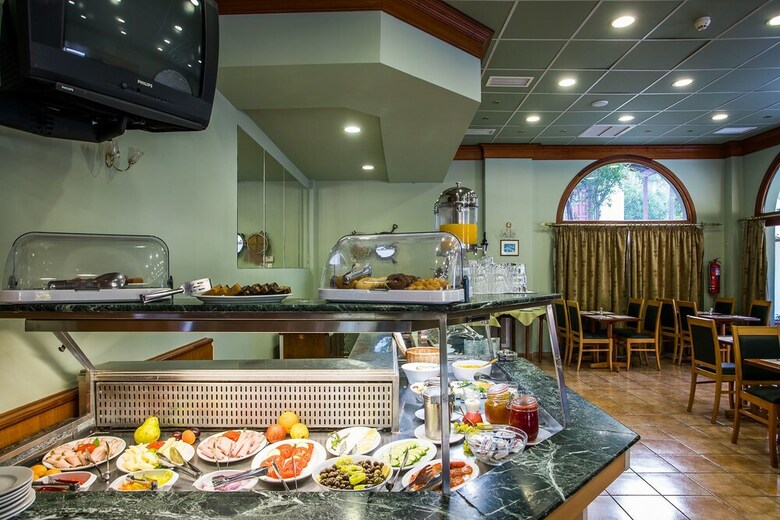 Hotel Paradise Inn
