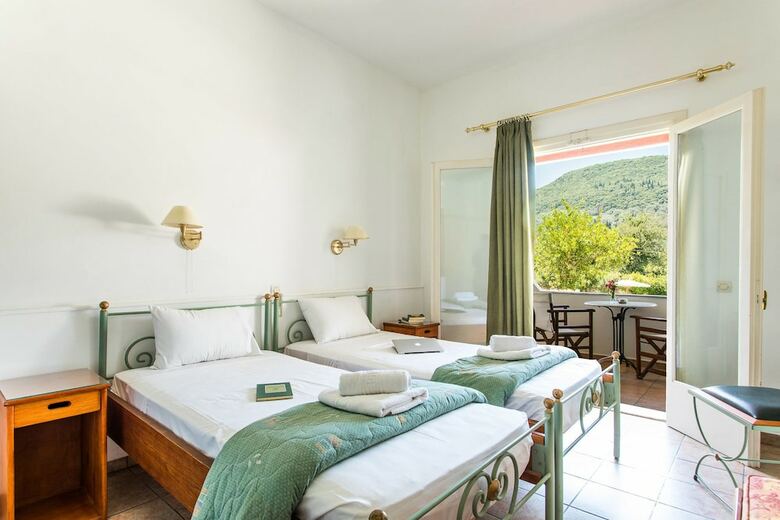 Hotel Paradise Inn