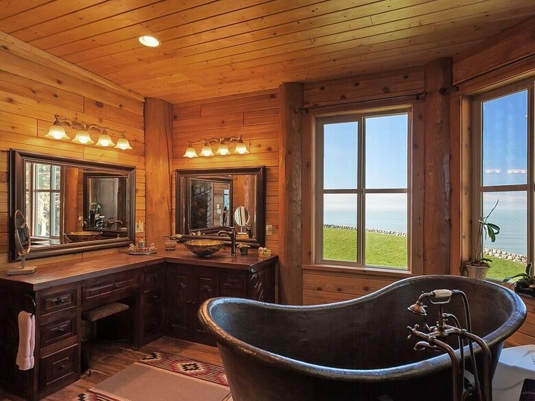 Mv28: Gold Beach Oceanfront Estate On 30 Acres