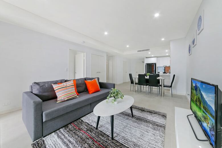 Apartamentos Luxury Spacious 2bd Near Airport & Train