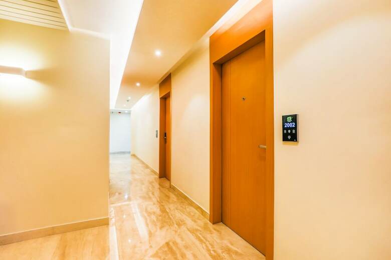 Fabhotel Capitol Suites