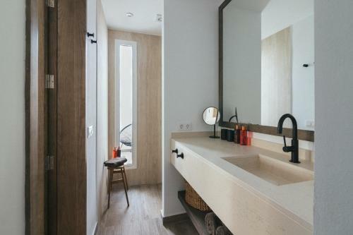 Aparthotel Alava Suites