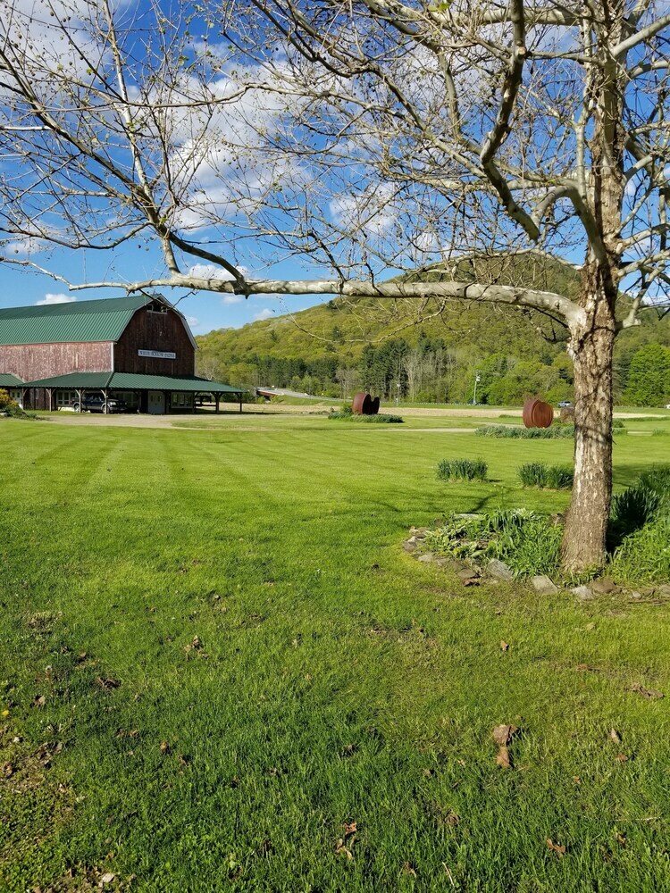 Bed & Breakfast The Inn At White Hollow Farm