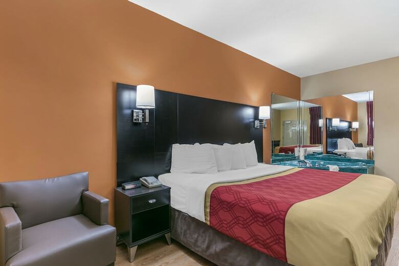 Hotel Econo Lodge Inn & Suites