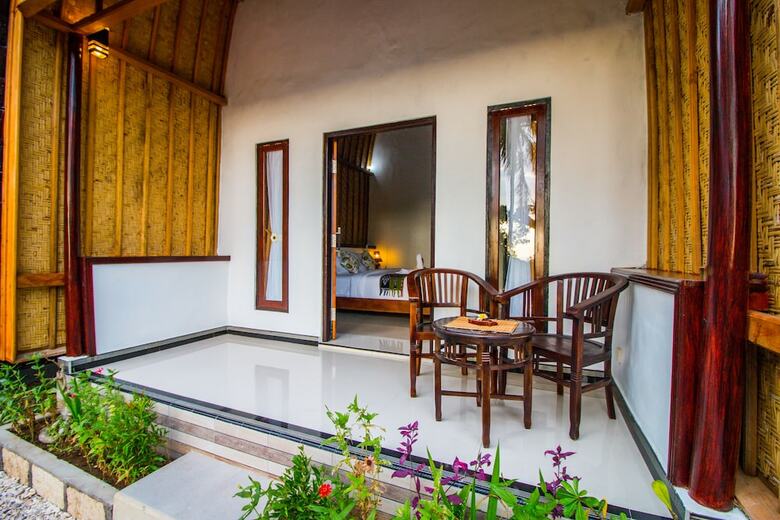 Bed & Breakfast Meket Bungalows
