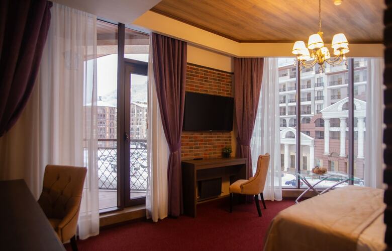 Vertex Hotel