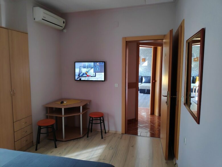 Apartments Lavo