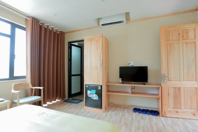 Hostal Cat Ba De Dita Hostel