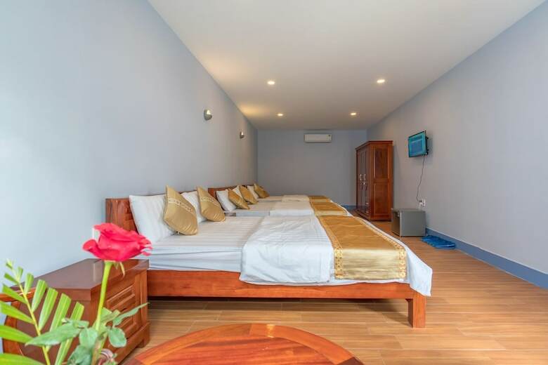 Bungalow Hotel