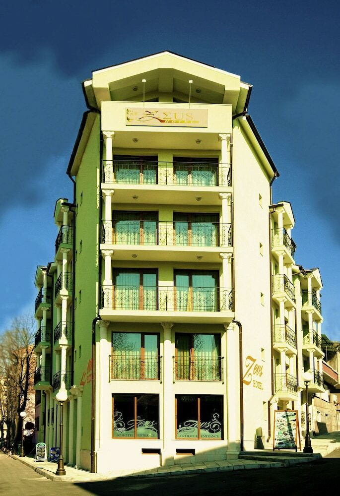 Hotel Zeus