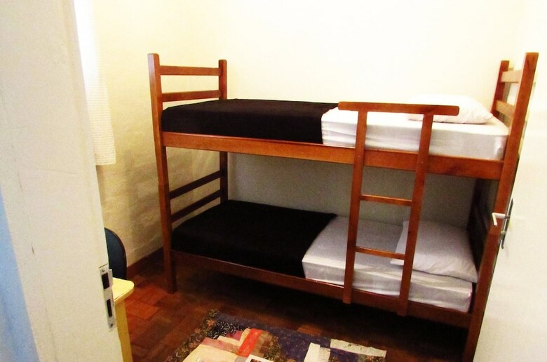 Hostal Buena Vista Hostel
