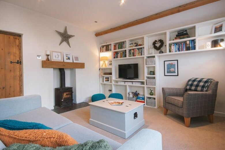 Church Cottage West Down Sleeps 6/7 Dog Friendly