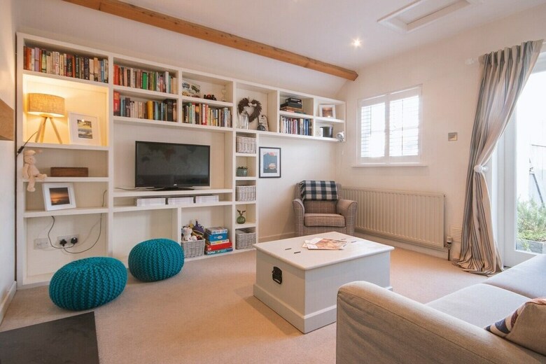 Church Cottage West Down Sleeps 6/7 Dog Friendly