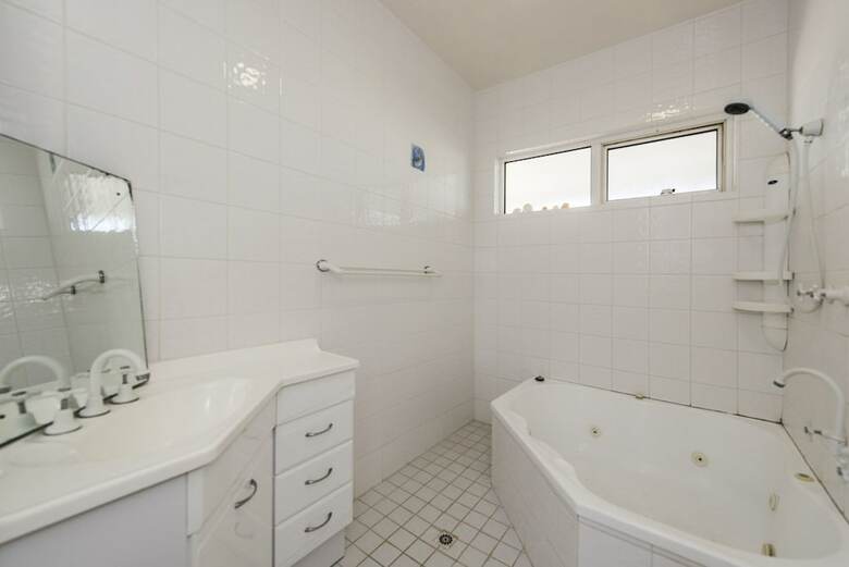 Mario's - Ideal For Two Families Ocean Views Pet Friendly