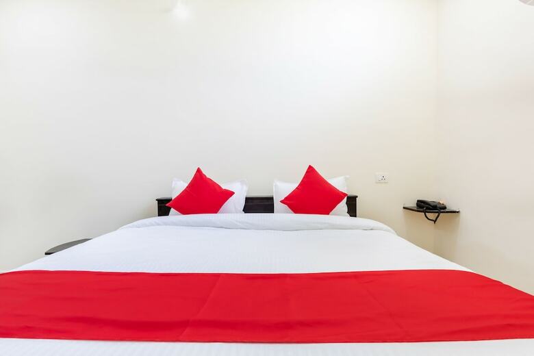 Oyo 40682 Hotel Lake City Pride