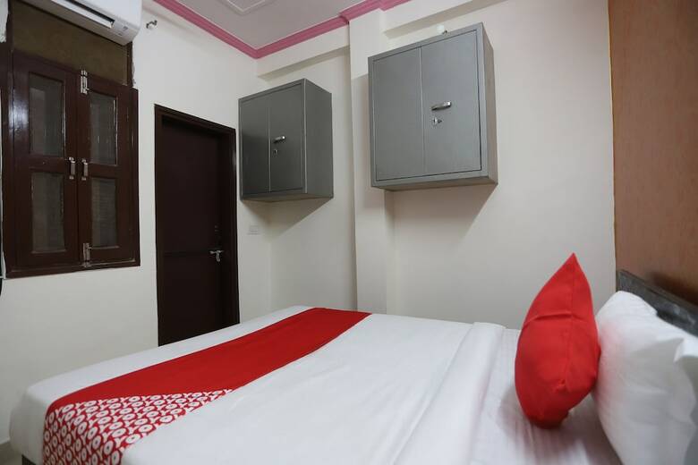 Hotel Oyo 60895 Shri Prannath Ji Spj