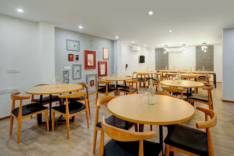 Hotel Oyo Townhouse 219, Sector 49, Gurgaon