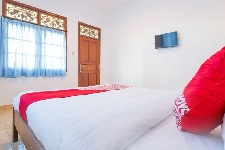 Hotel Oyo 1741 Komala Indah Cottages
