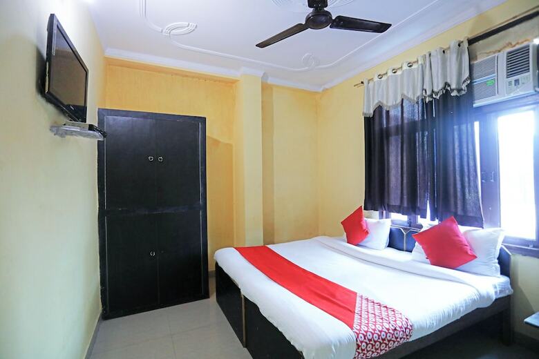 Hotel Oyo 44396 Mugdal Rishi Dham