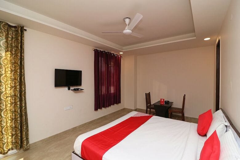 Oyo 37908 Hotel Prime