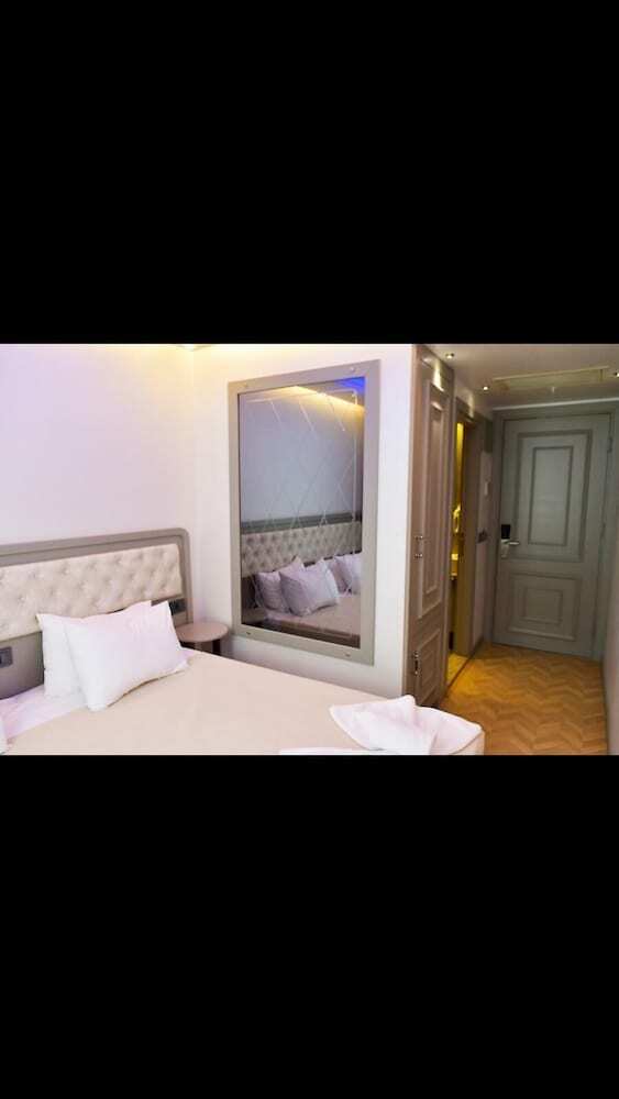 Mayer Hotel