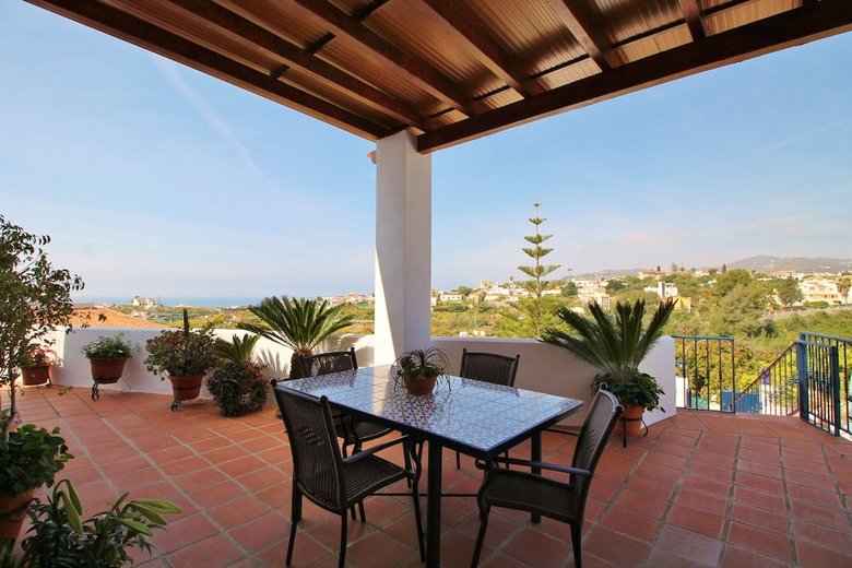1003 Villa Cornocalejo