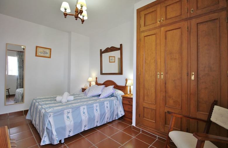 1003 Villa Cornocalejo
