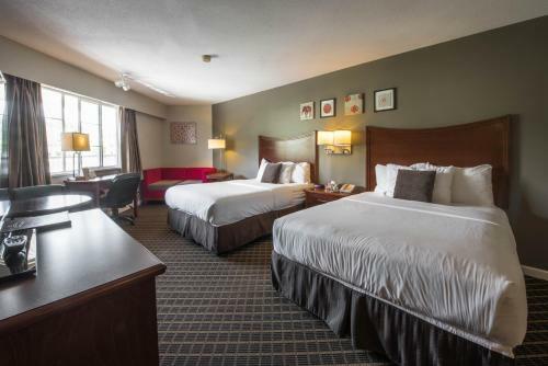 Gibsons Garden Hotel
