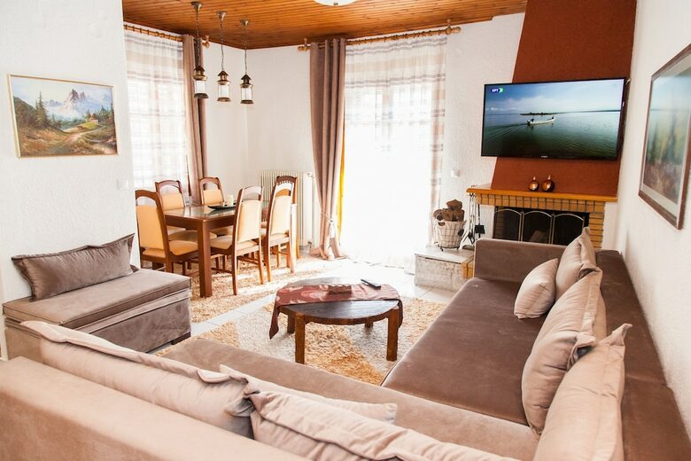 Apartamentos Filoxenia Maisonette Downtown Arachova