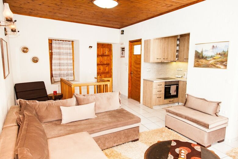 Apartamentos Filoxenia Maisonette Downtown Arachova