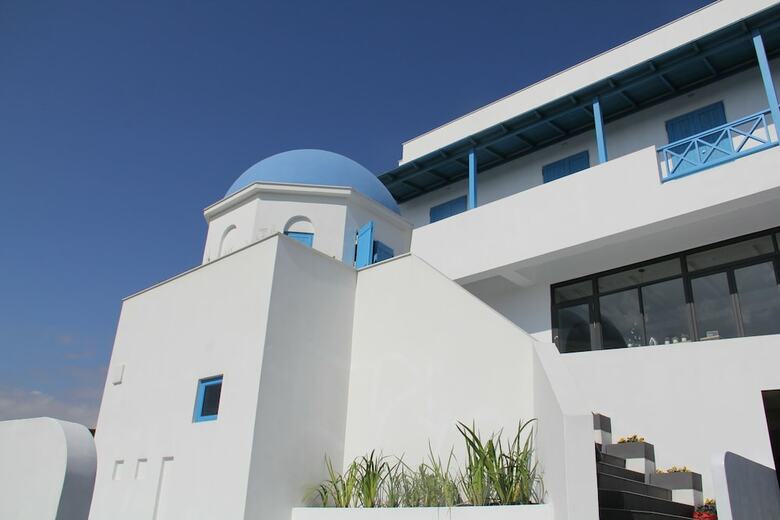 Hotel Blue White