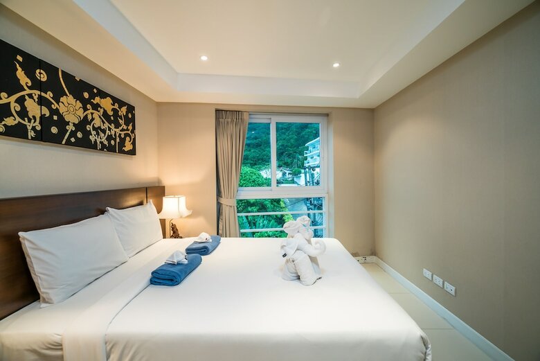 Kata Ocean View Condominium By Lofty