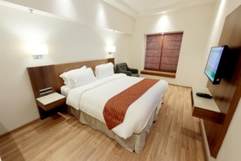 Hotel The Emerald Park