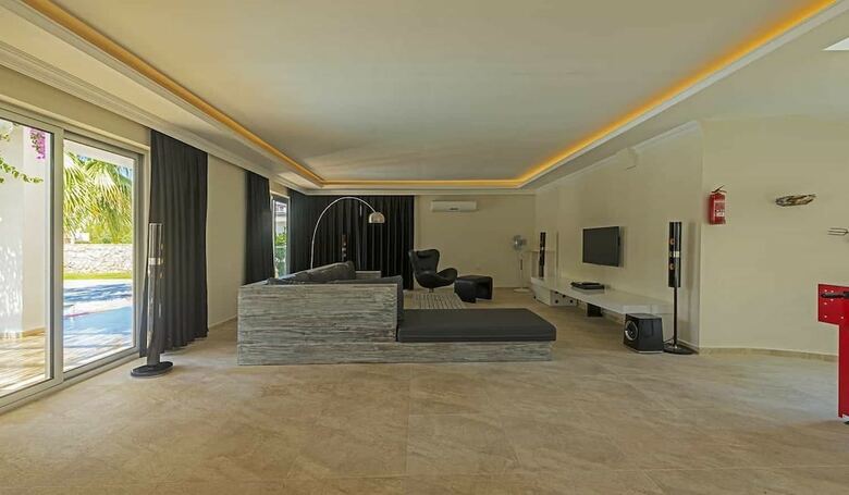 Fours Seasons Villa 7