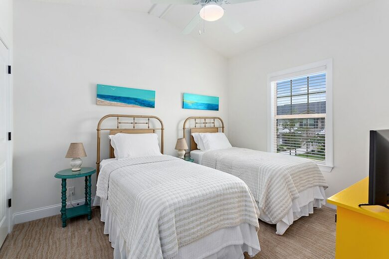 601 Mariners Circle By Hodnett Cooper